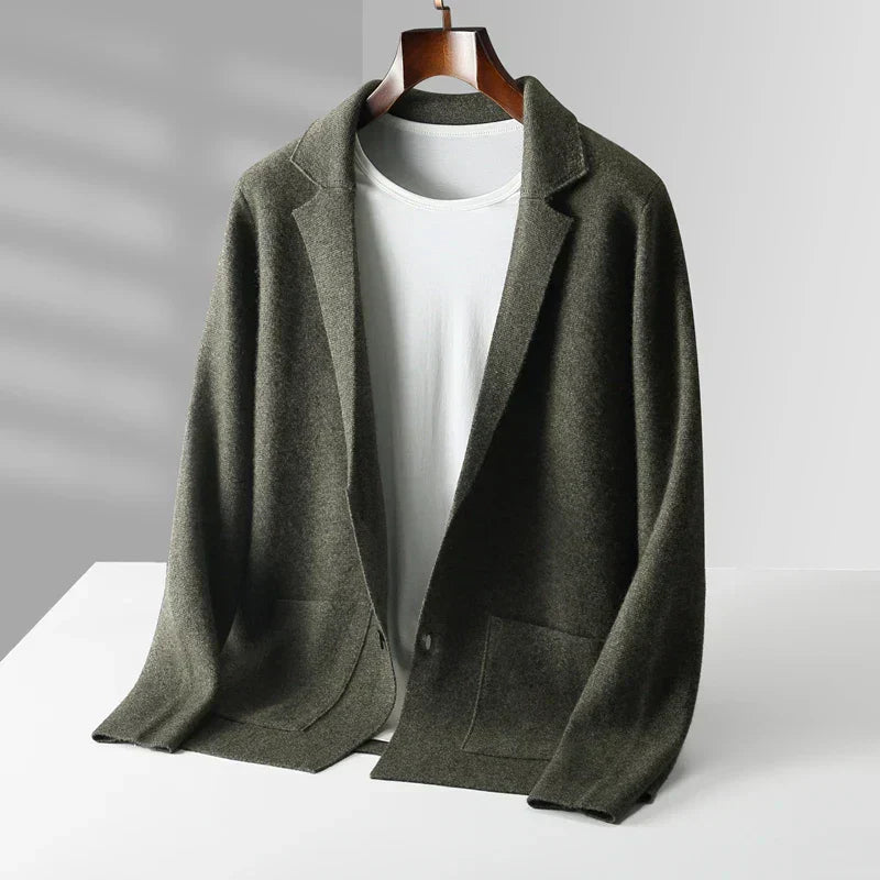 REFINED KNITTED CARDIGAN FOR MEN